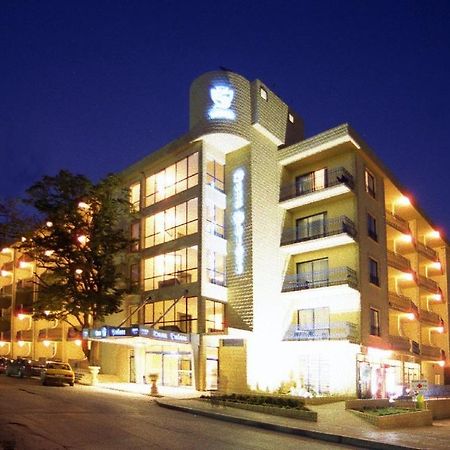 Hotel Dana Palace โกลเดน แซนส์ ภายนอก รูปภาพ